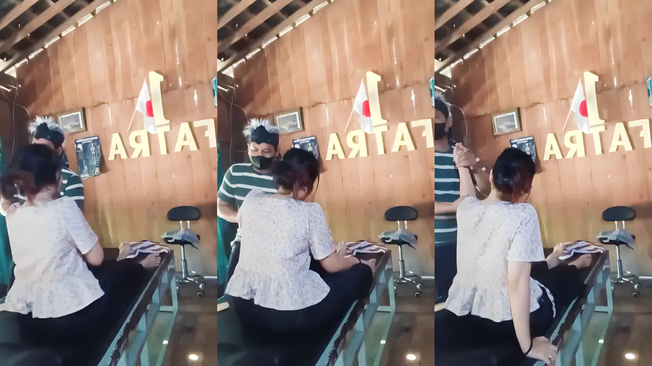 Binor di grepek2 tukang pijet mesum saat suaminya kewarung