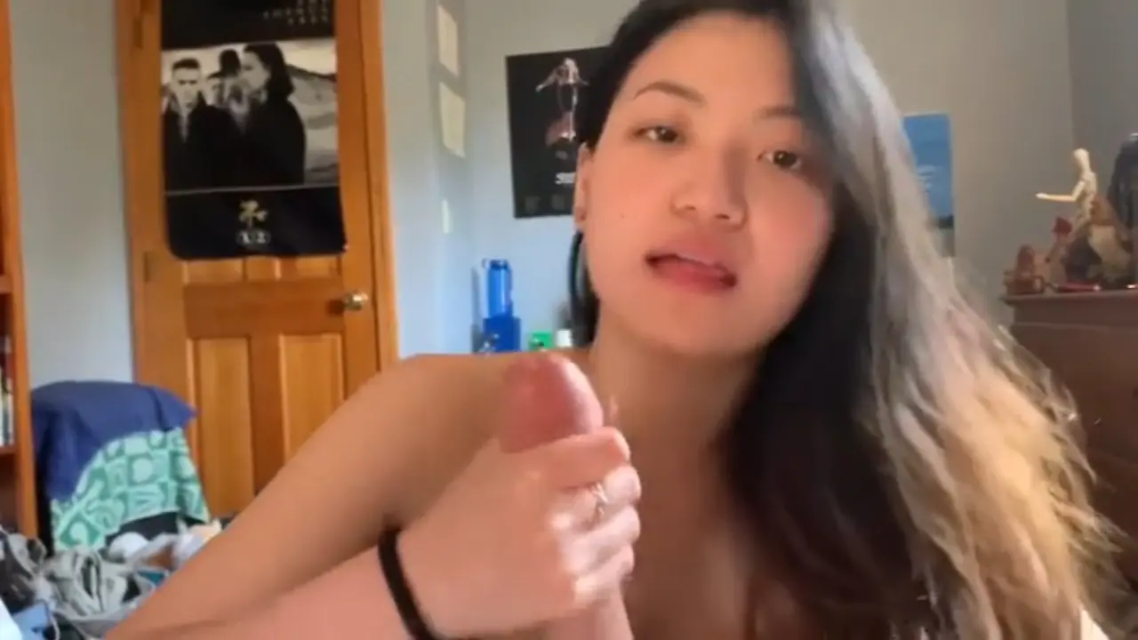 chindo sepong dulu baru ngentot