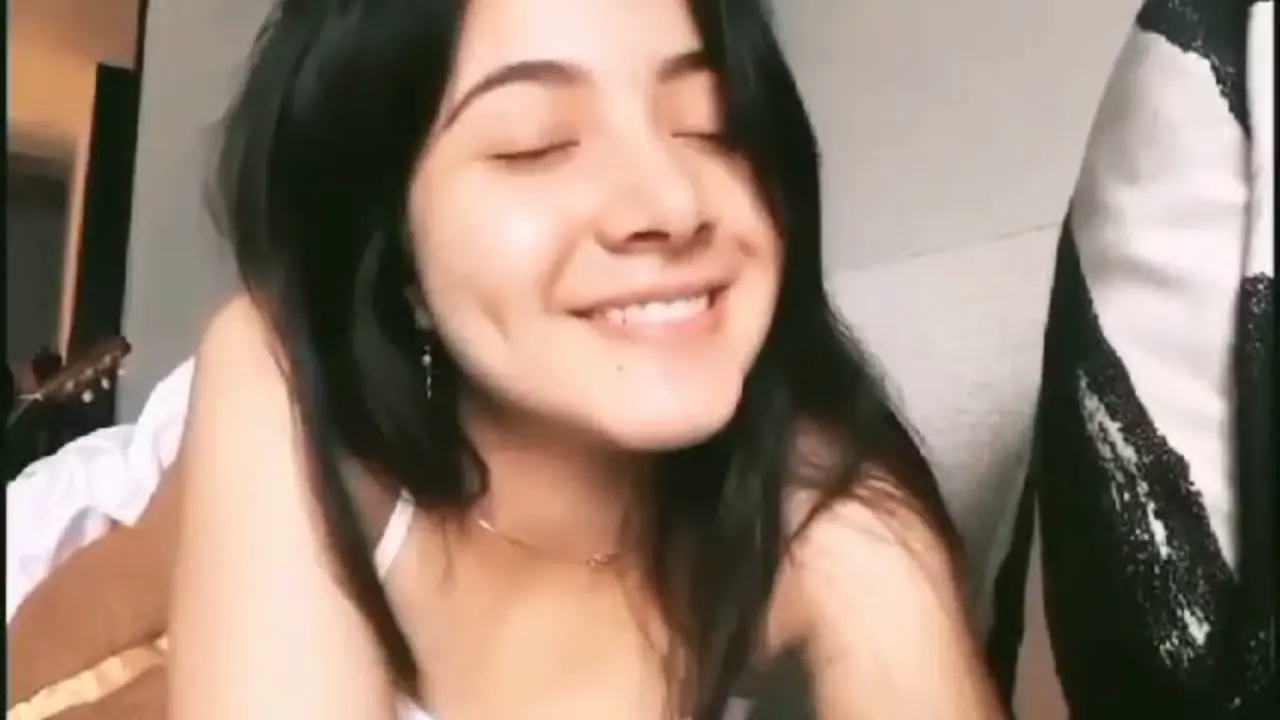 Virall_ artis_BULAN SUTENA.mp4