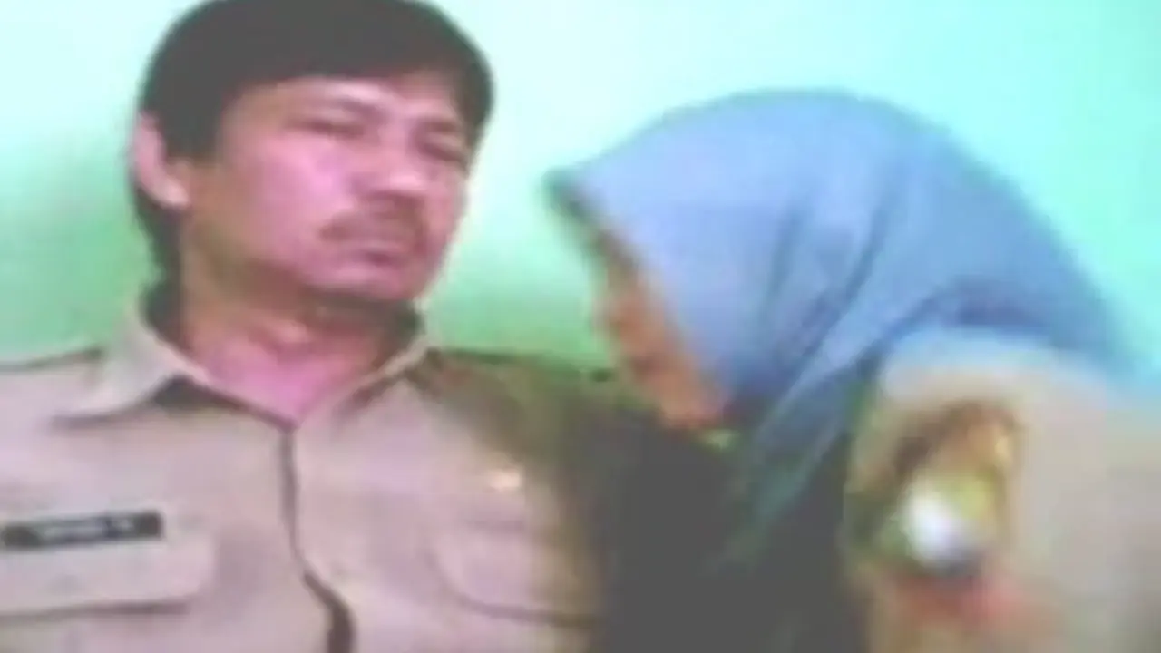 Indonesian bidan berjilbab 