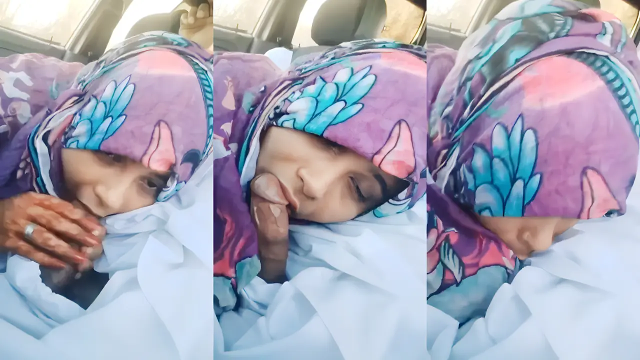 Tudung Malay Spong kontol dalam mobil om