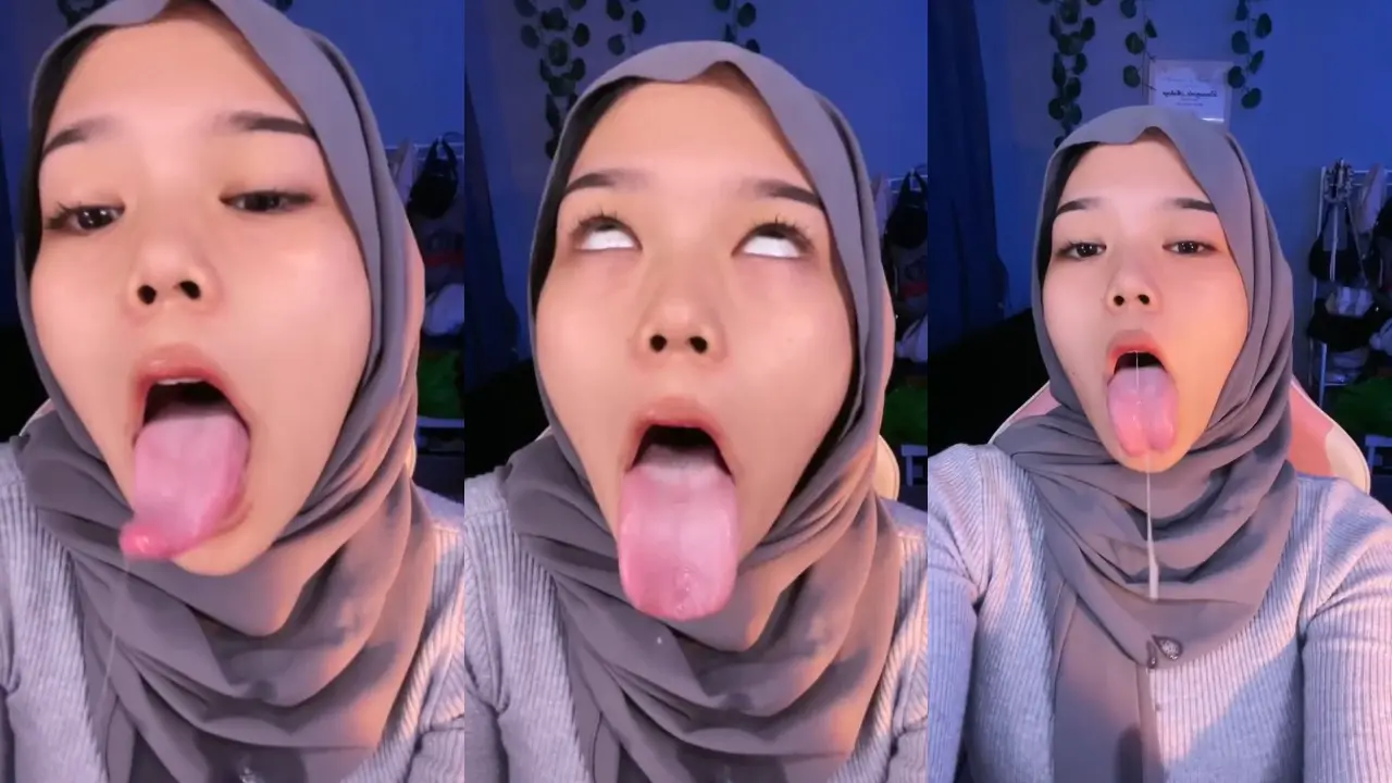 Dera Anjela lidah panjang ny bikin kontol crot Luber kemana mana