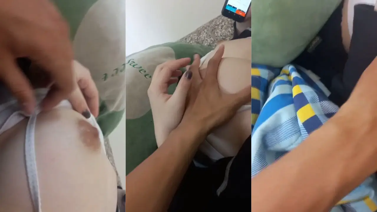Remes tete ayang sambil tiduran