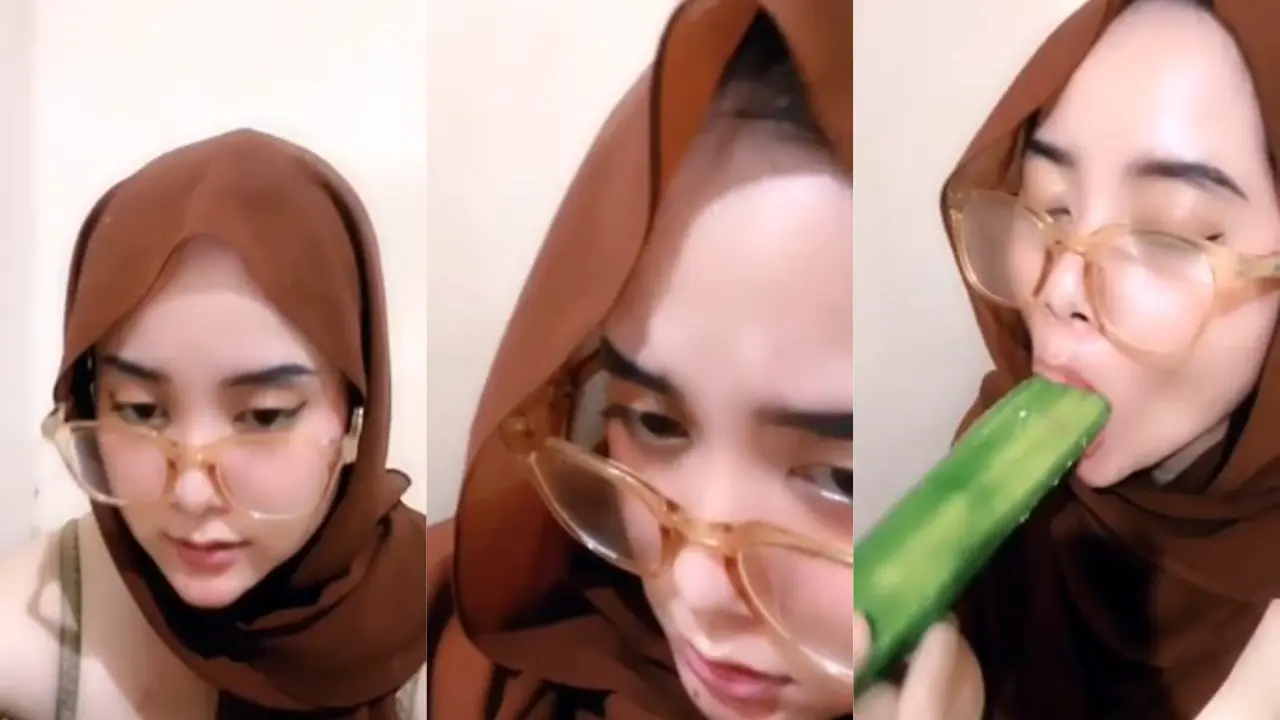 Hijab sange dengan timun