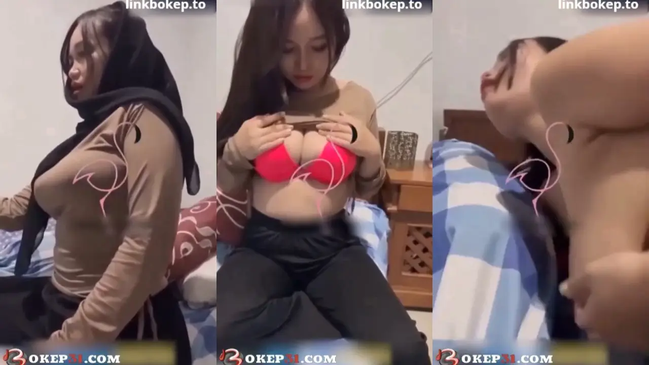Ibu kost maksa masuk kamar (Koleksi Dr. Pinguin Bokep, M.S.B.)