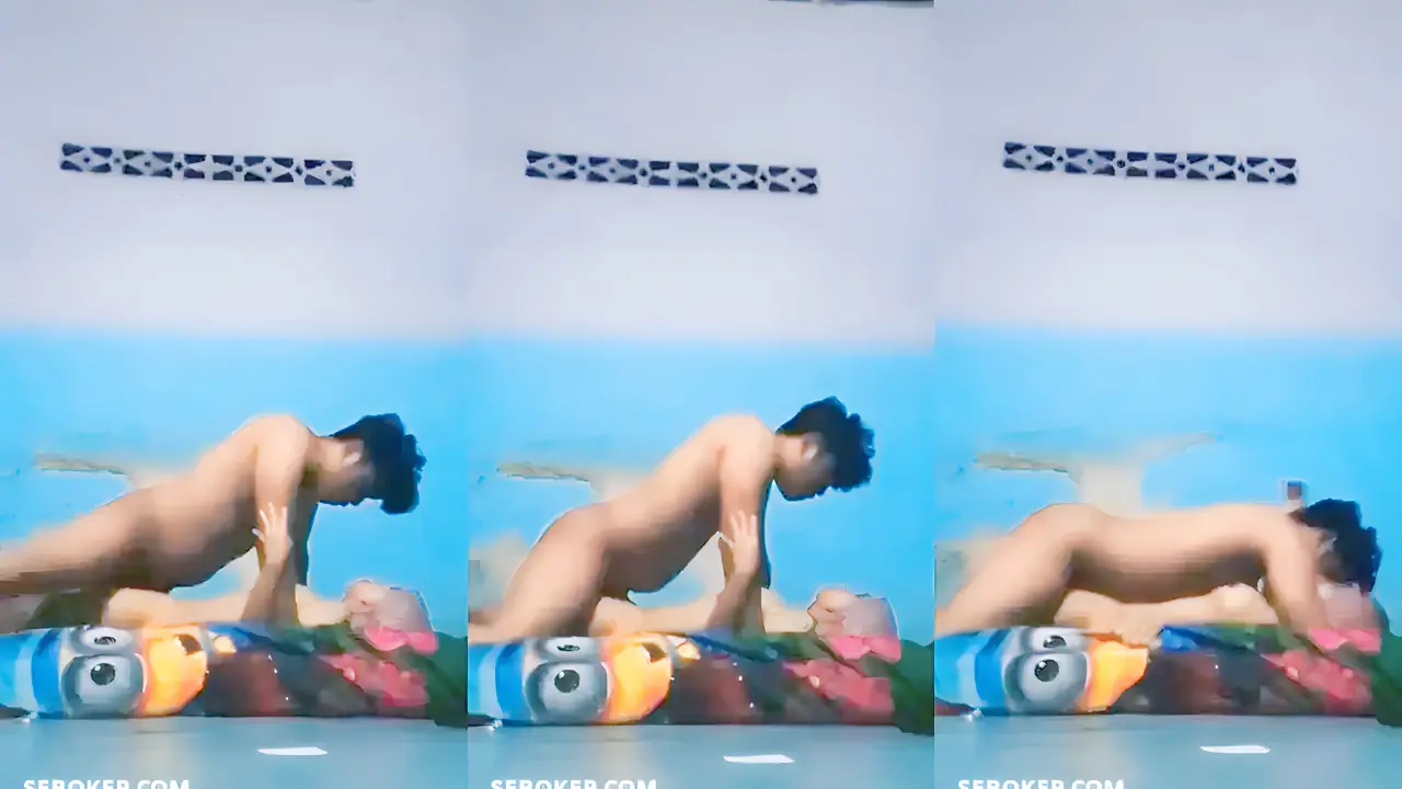 Aduhh enak sayang crot dalam