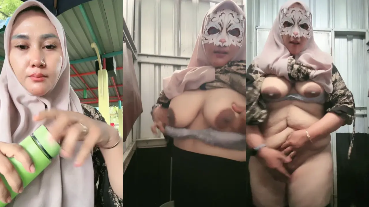 Tante lagi live disawer buat spill langsung kewc