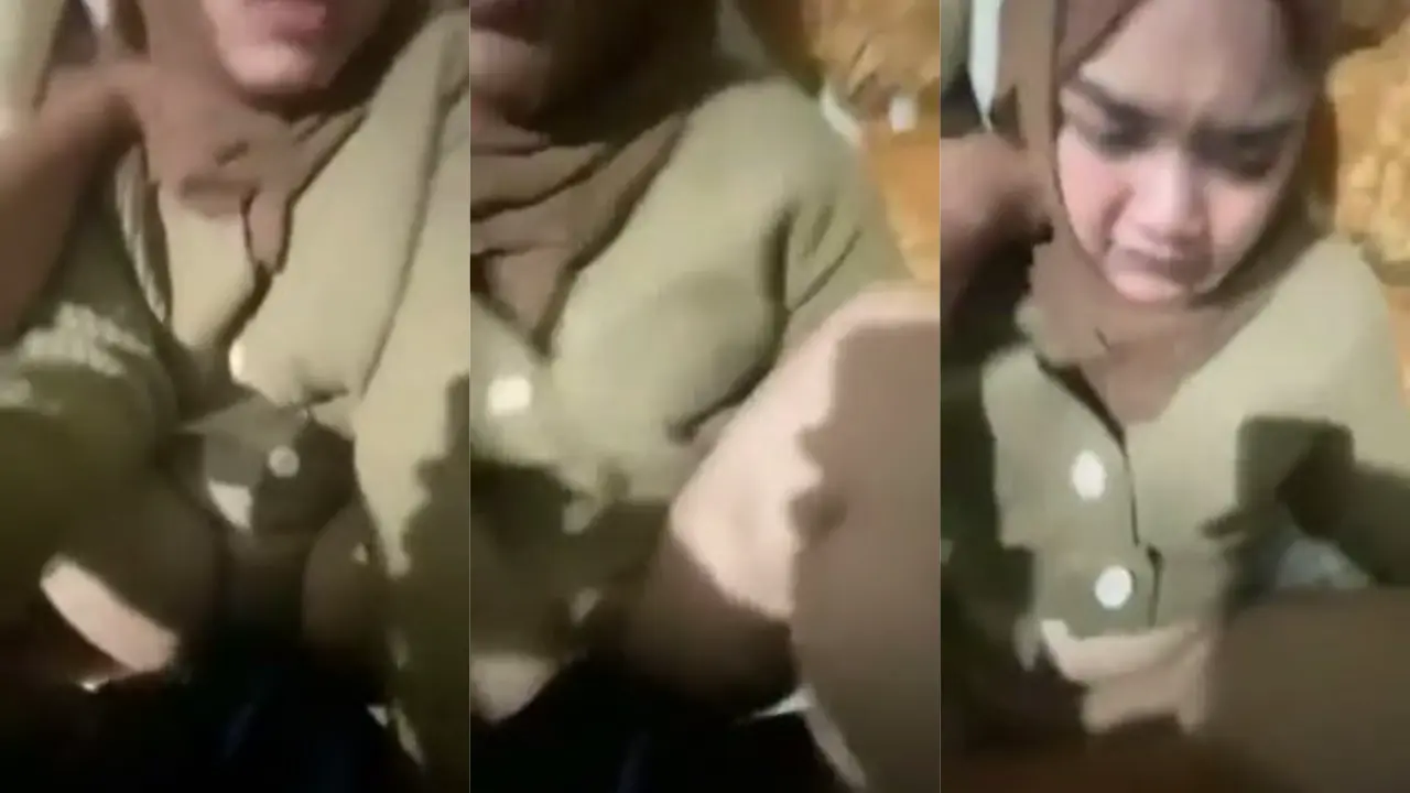  Ngentot ibu guru yang kurang kepuasan 