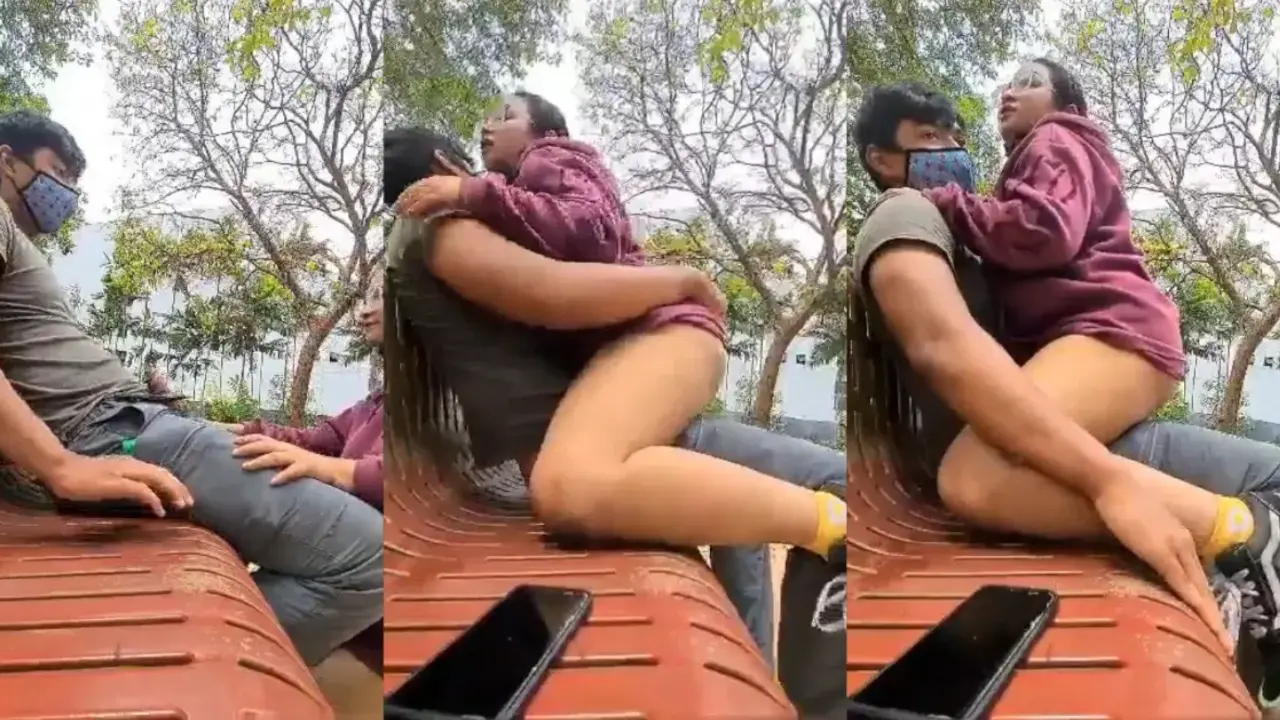 Bokep Remaja Ngentot Mesum Di Bangku Taman (Koleksi Dr. Pinguin Bokep, M.S.B.)