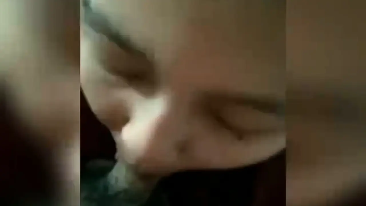 Croot di Muka Pacar Jilbab Coklat