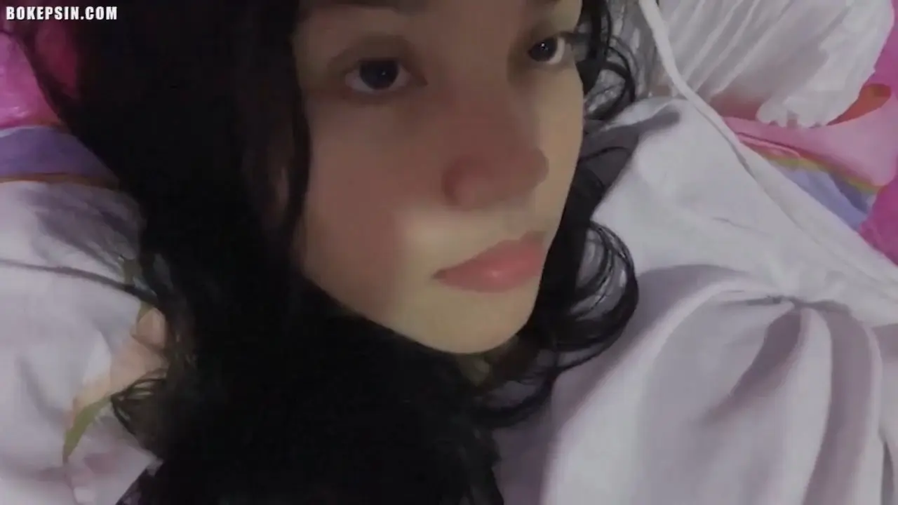 Spill Toket Kobel Memeknya Bokep Viral Laras  (Koleksi Dr. Pinguin Bokep, M.S.B.)