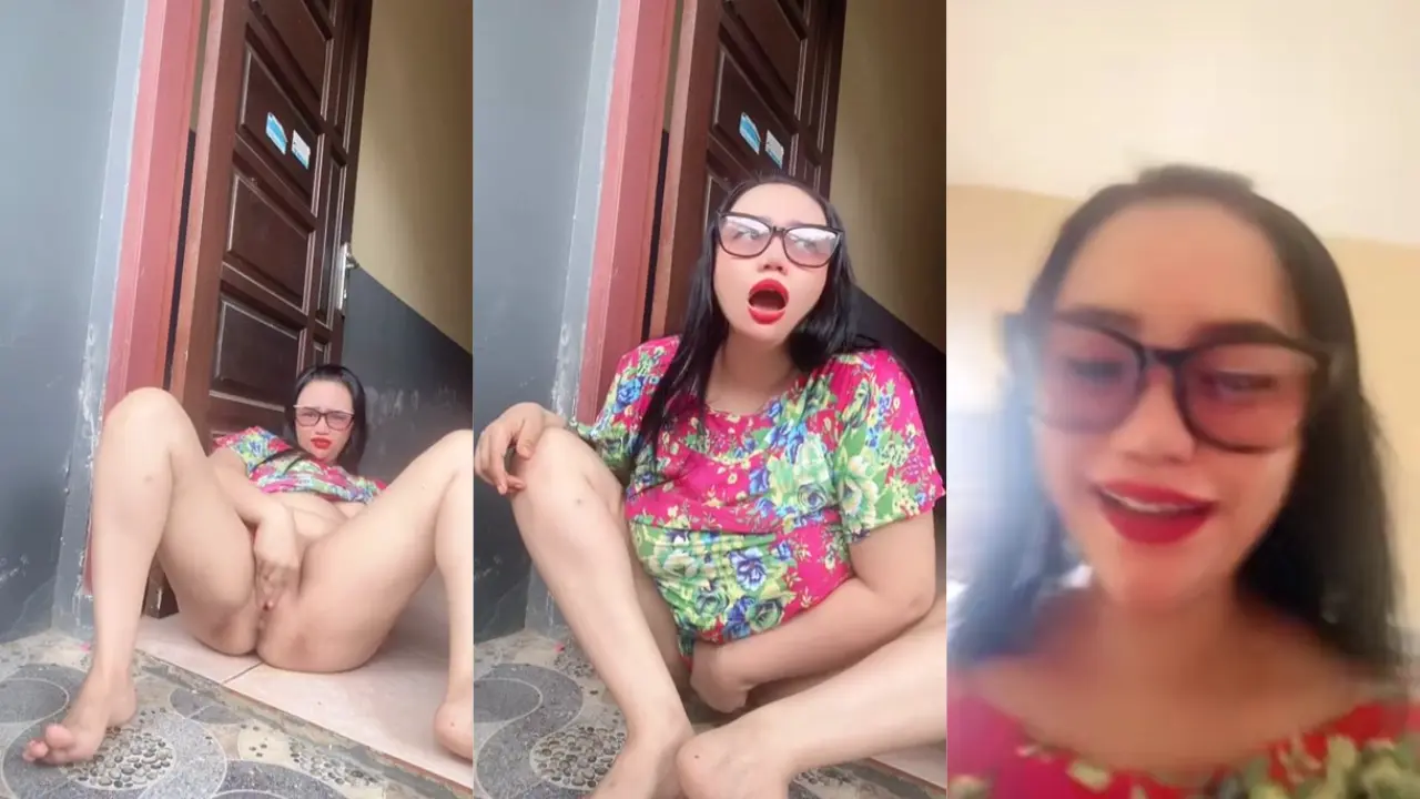 Tante colmek depan rumah sampai pipis