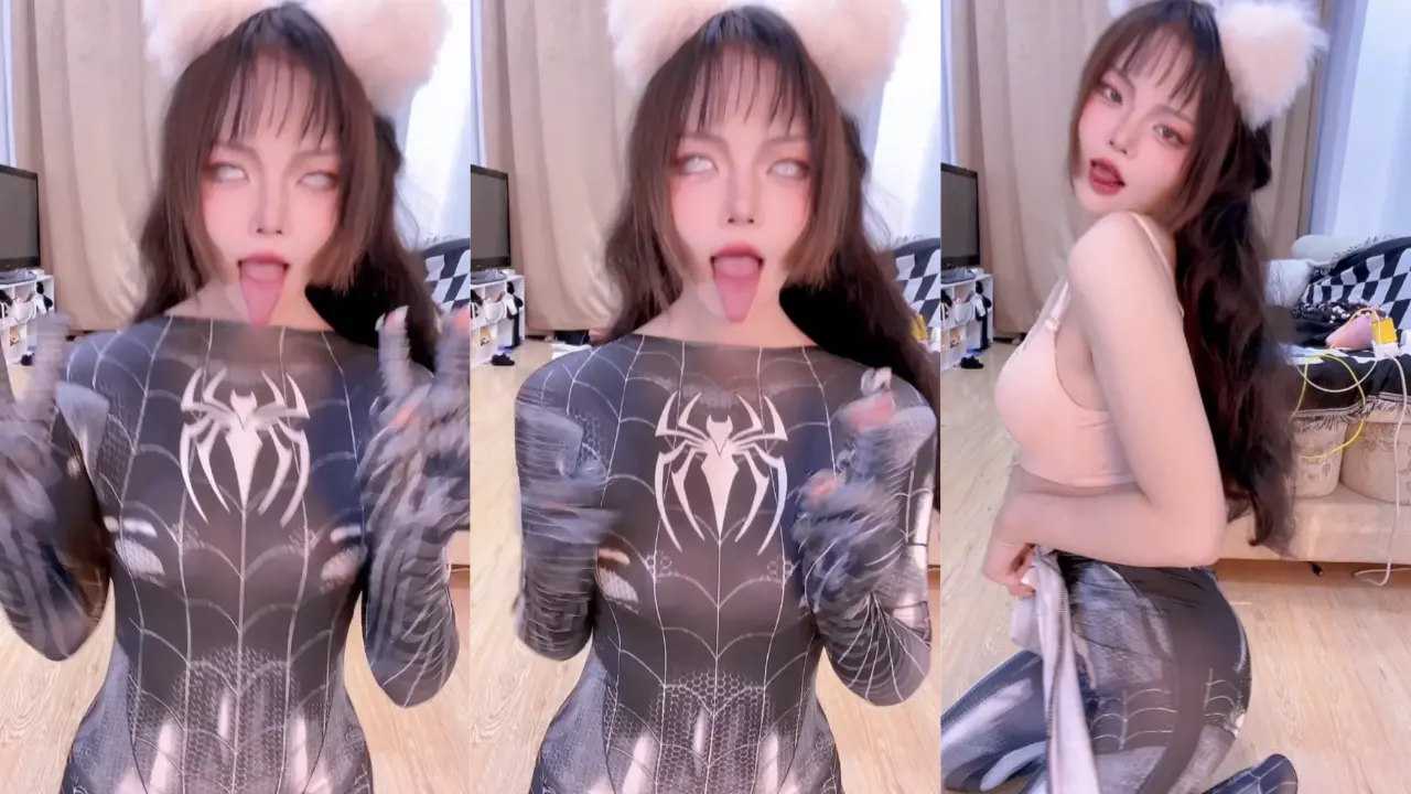 『小芽芽』_蜘蛛侠制服自慰玩穴__Bodysuit___Spider_Girl_Porn