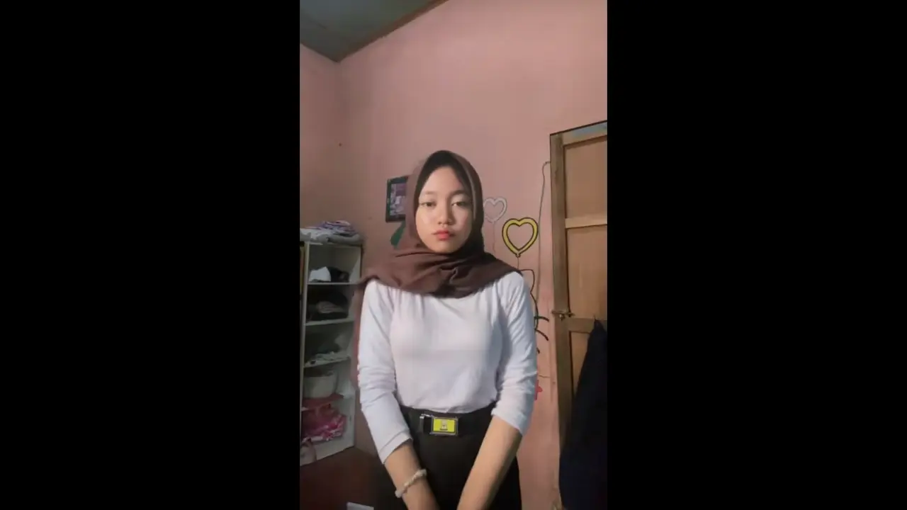 Selingkuh sama kakak ipar pas hujan deras