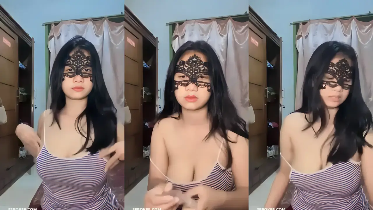 Si Cantik Pamer Toket Idaman