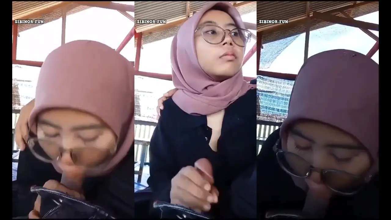 Hijab pink kacamata sepong di warung