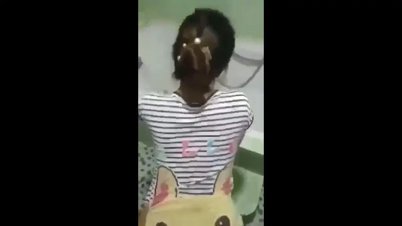 Kakak Yang Ngajak Bermain Kuda-kudaan