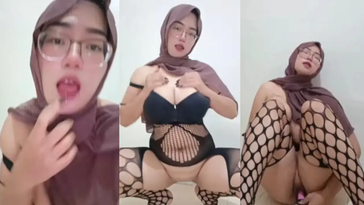 Bokep tante hijab susu gede telen omek dildo ke enakan