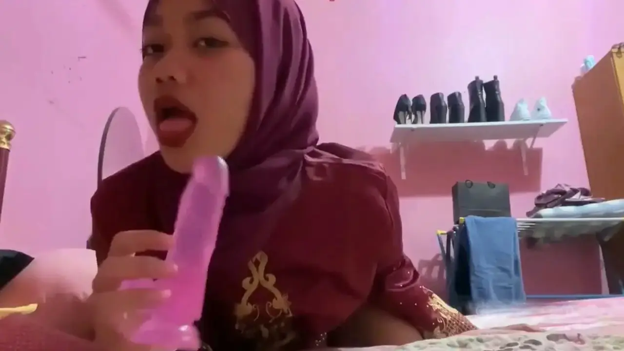 Koleksi Masturbasi Miss Fatih Jilbab Binal