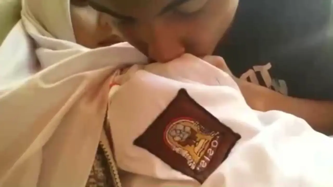 Ceweknya bilang janji ya jangan pernah selain sama aku yankkk